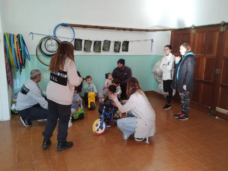 02-07-FOTO-Observatorio-charla-728x548