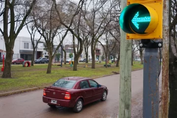Desde este lunes funcionan nuevos semáforos en una esquina clave de la ciudad