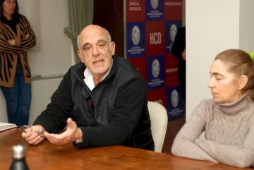 Adviertan que se reducirá el salario de trabajadores de la salud por el traslado de cápitas