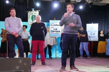 “Sigamos trabajando juntos para hacer cada día una patria más grande, soberana y justa”.