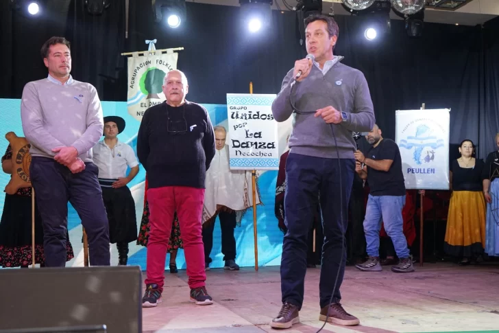 “Sigamos trabajando juntos para hacer cada día una patria más grande, soberana y justa”.