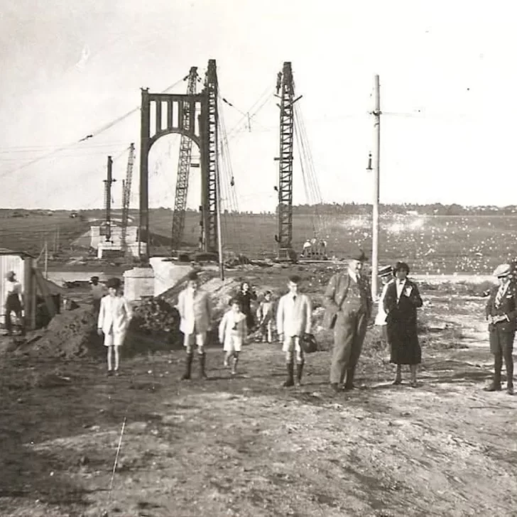A 96 años de la inauguración del emblemático Puente Colgante