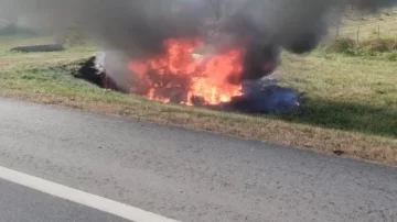 Dos muertos en un accidente en la Ruta 2: despiste, choque contra una alcantarilla e incendio
