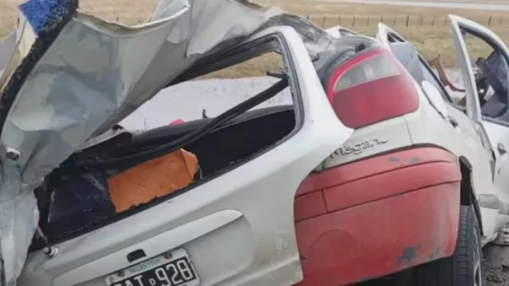 Choque fatal: dos personas murieron tras un tremendo accidente en medio de la ruta