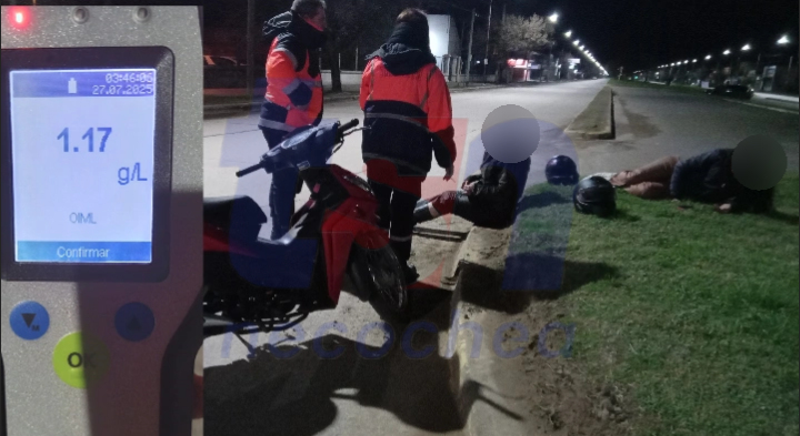 Conductora de moto perdió el control: ambas ocupantes fueron hospitalizadas