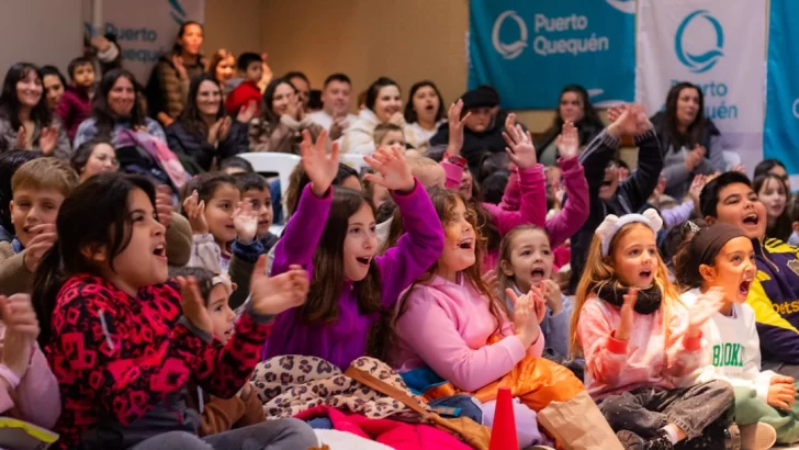 La “División Murguita” de Puerto Quequén alegró a los niños del interior