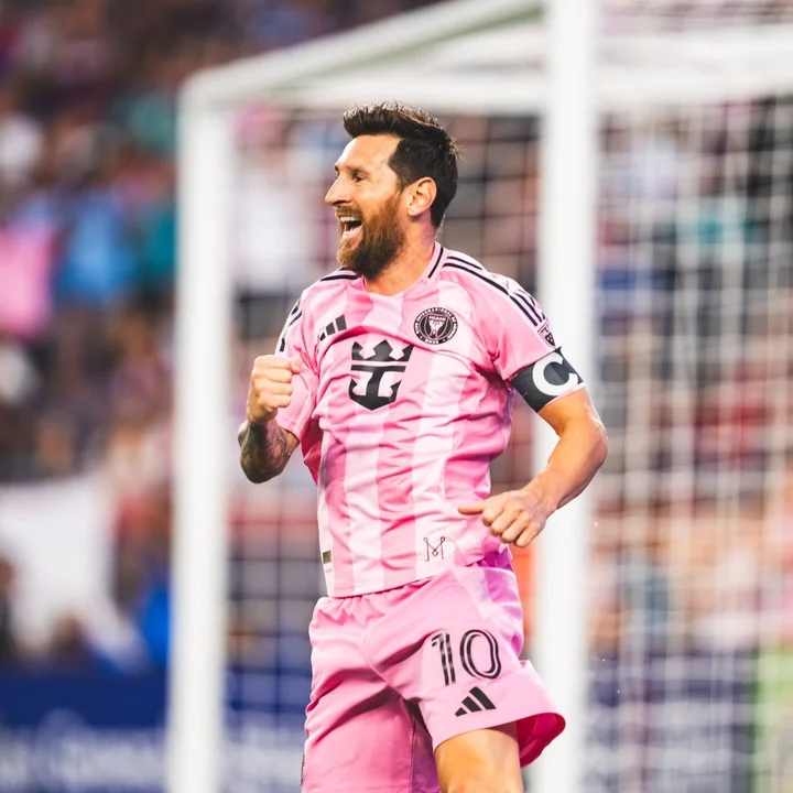 Con un doblete de Messi, el Inter Miami le ganó por 2-1 al New England Revolution