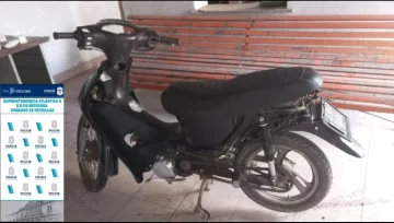 Joven aprehendida en Necochea por circular en moto con pedido de secuestro activo