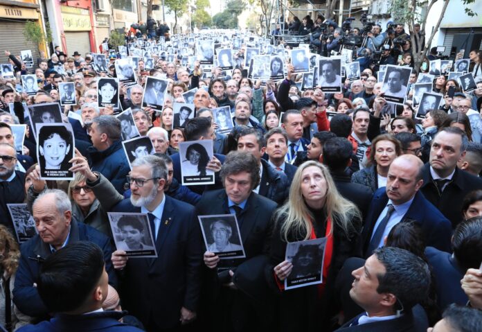 Milei en el acto a 31 años del atentado a la AMIA: “No vamos a parar hasta que se haga justicia”