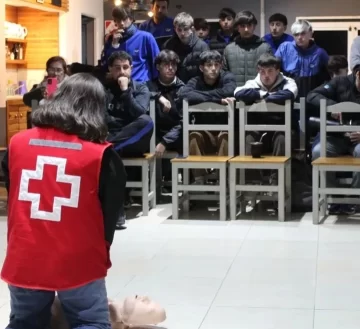 Más de 100 personas se capacitaron de la mano de Cruz Roja Necochea durante junio