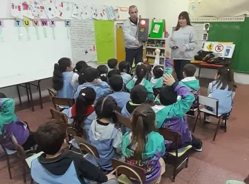 La conciencia vial se expande por las instituciones educativas de la ciudad