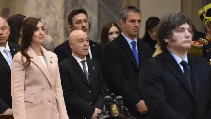 victoria-villarruel-javier-milei-tedeumjpg-728x410