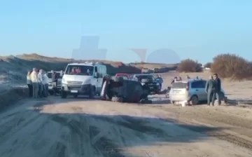 Vuelco en avenida 2 a la altura del molino viejo