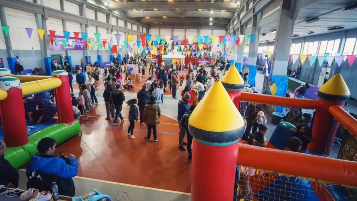 Con mucha presencia familiar se festejó el Día del Niño en el Polideportivo