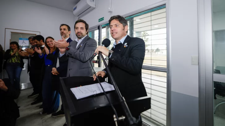 Kicillof inauguró un Centro de Atención Primaria de la Salud en el barrio San Cayetano