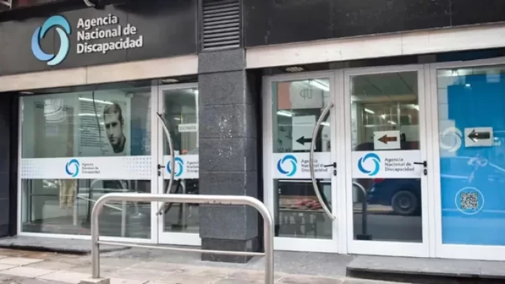 La Justicia allanó la ANDIS y domicilios ligados a ex funcionario de Milei por presunto pedido de coimas