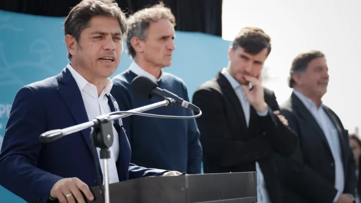 “Estafador, miserable y payaso”: Kicillof lanzó un duro mensaje contra Milei en la recta final de la campaña