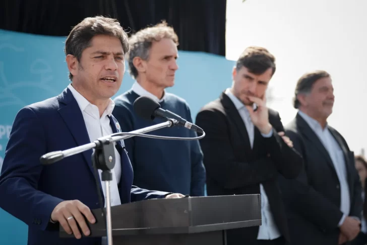 Kicillof: “Nosotros mejoramos la escuela pública, mientras Milei gasta $29 billones para pagar intereses”