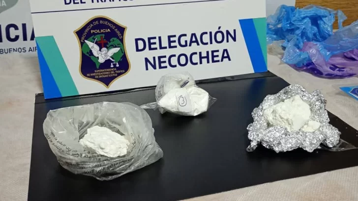 Dos mujeres fueron aprehendidas acusadas de vender droga