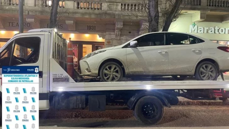 Conductor colisiona móvil municipal tras resistirse a control de tránsito