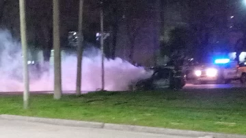 Incendio de un vehículo en 73 y 34