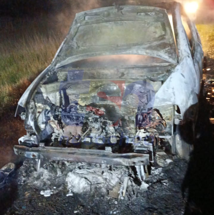 Impactante incendio de un vehículo en la Ruta 86