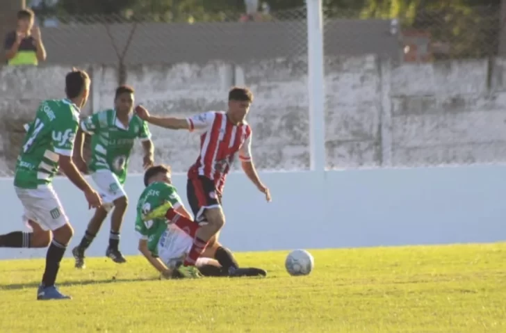 Venden pizzas a beneficio de un jugador de Huracán que sufrió una grave lesión