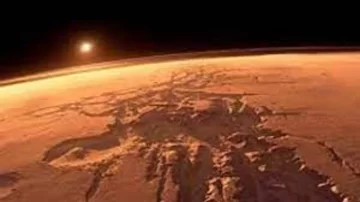 Datos de la NASA revelan un manto irregular en el interior de Marte