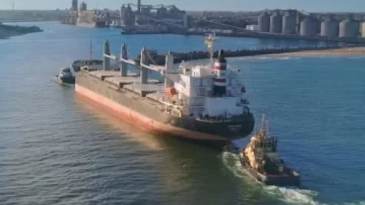 Intensa actividad en Puerto Quequén: 18 barcos operarán en la primera quincena de agosto