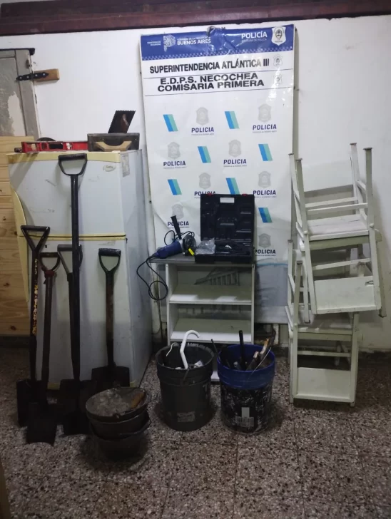 Allanamiento en Necochea: secuestran herramientas y muebles robados
