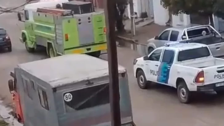 Incendio de camioneta en Necochea: dueño controló las llamas antes de la llegada de Bomberos