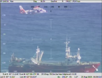 Video: el dramático rescate del tripulante de un barco pesquero que hizo Prefectura