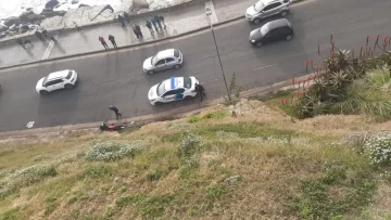 Caer desde un barranco y sobrevivir: una mujer de 63 años quedó internada pero fuera de peligro