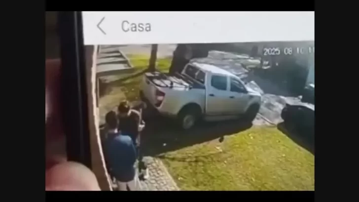 Video: encañonaron a nenes de 12 años en un cumpleaños y se robaron un auto