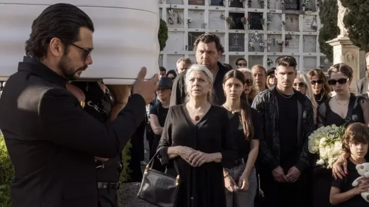 Cómo es “Dos tumbas”, la nueva serie española de Netflix que se convirtió en la más vista