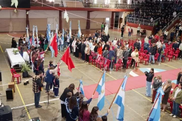Se realizó un emotivo acto por el Día del Maestro en la Escuela Danesa