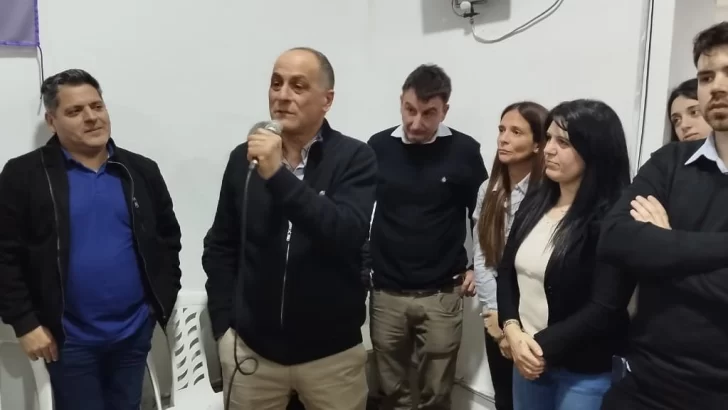 “Dejar la Camiseta de los Partidos  y sacar Necochea adelante”