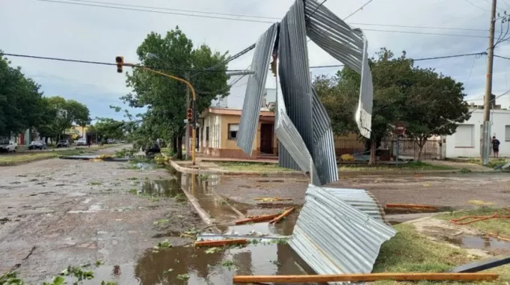Tormenta histórica en La Pampa: granizo y destrozos en la madrugada