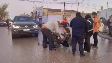 Un herido en un choque entre camioneta y moto