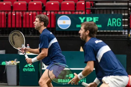 La Argentina le ganó 3-0 a Países Bajos y se metió en las Finales de la Copa Davis