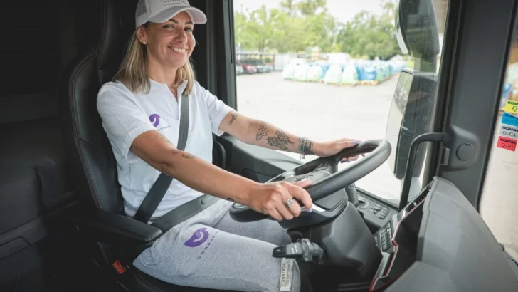 Más de 9.000 mujeres esperan turno para tratar de convertirse en conductoras de camiones