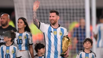 El mensaje de Antonela Roccuzzo por la despedida de Messi en Argentina: “Orgullosos de vos”
