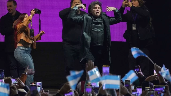 Milei defendió a su hermana y dijo que están en “empate técnico” con el peronismo