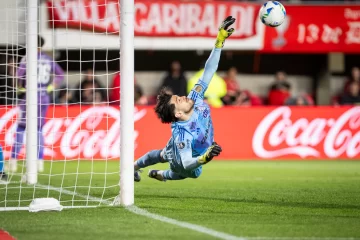 Estudiantes forzó los penales pero Rossi fue figura y Flamengo es semifinalista