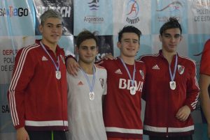 Momento consagratorio para Pfoh y equipo en los relevos