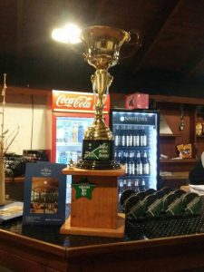 El trofeo que puso en juego la Liguilla