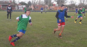Practica de ayer martes, foto Leandro Aroza-Abrazo de Gol