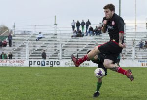 La muralla en el primer acto fue Negra, no Verde