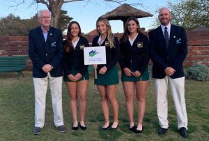 El equipo femenino de Mar y Sierras junto a sus responsables