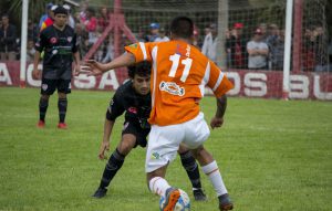 Nahuel López fue el más desequilibrante, el 11 del "Naranja" fue lo mejor de los 90´